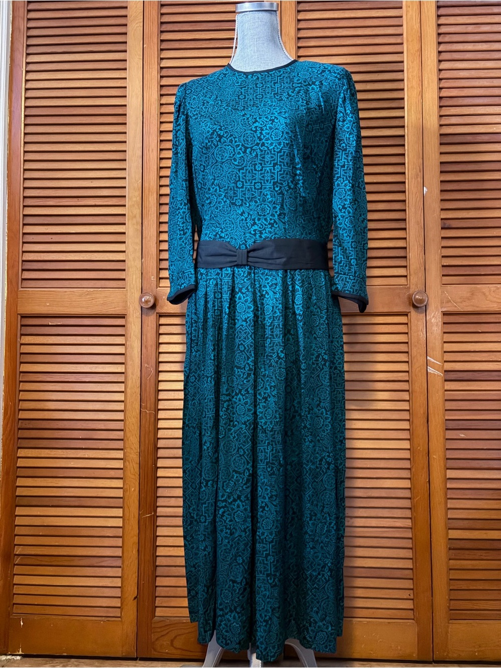Vintage 80s Dark Teal Gothic Lace-Pattern Drop Waist Pleated Dress with Belt